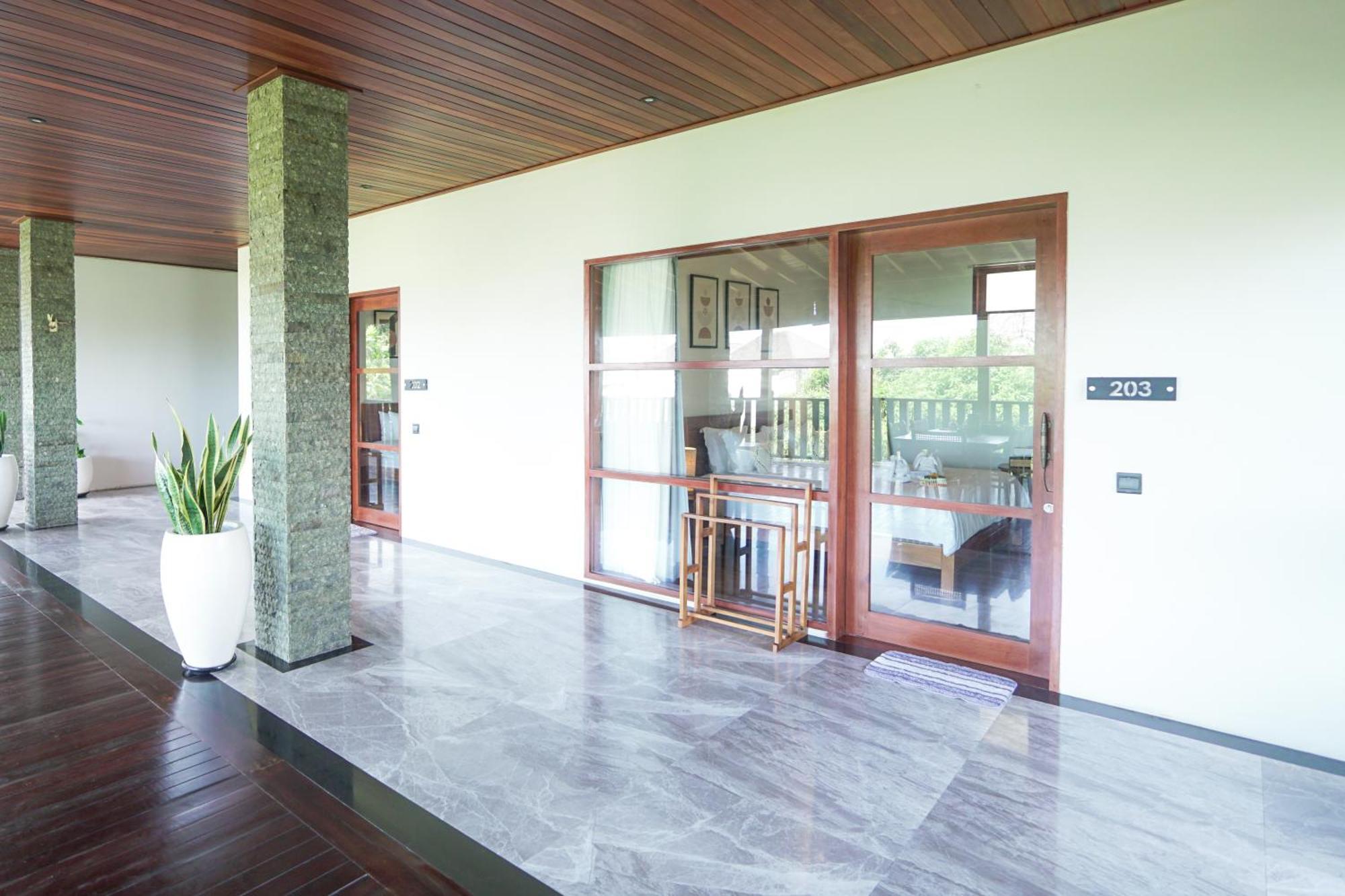 Tropical Beach House Bali Семиняк Екстериор снимка