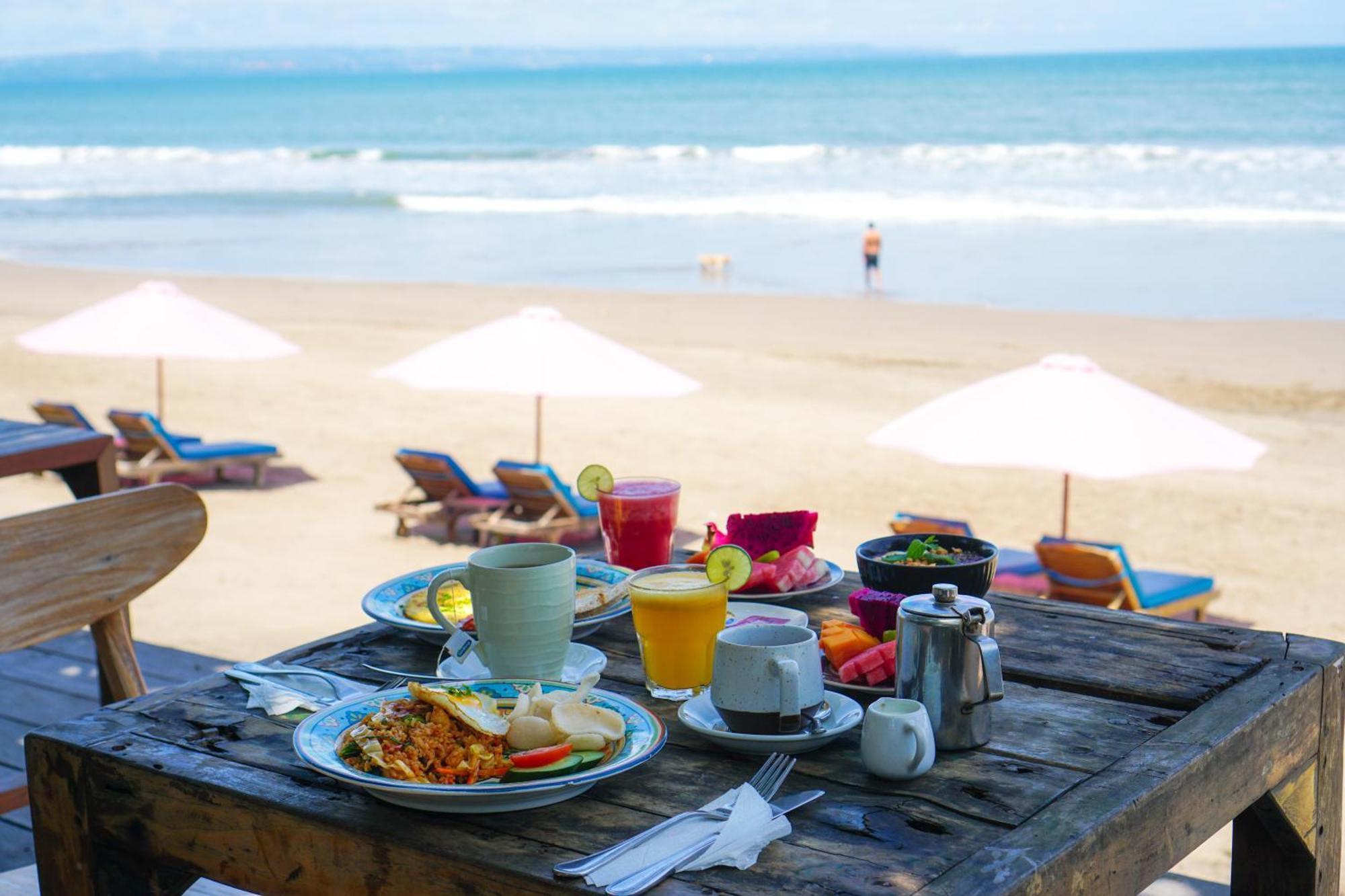 Tropical Beach House Bali Семиняк Екстериор снимка