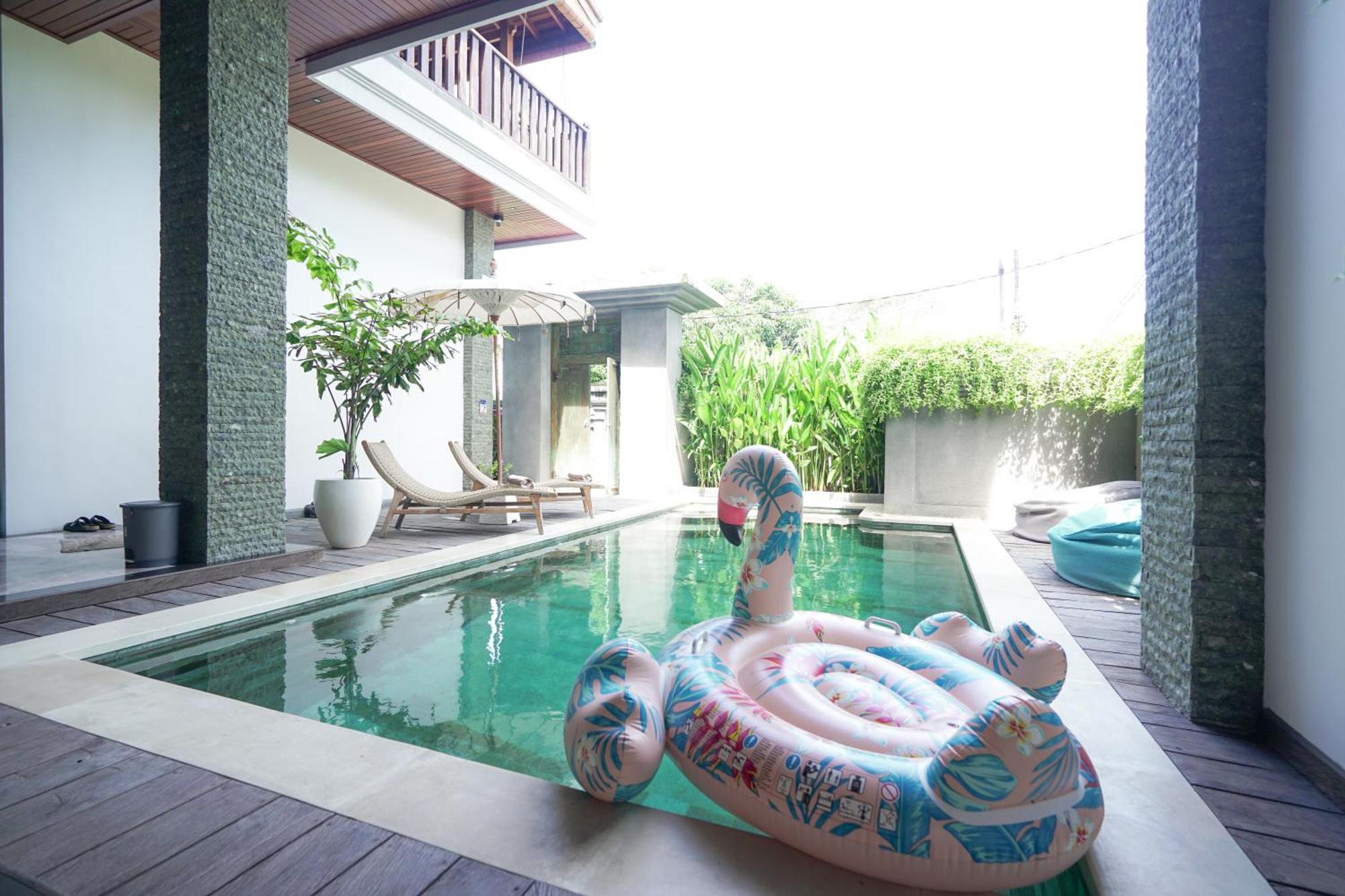 Tropical Beach House Bali Семиняк Екстериор снимка