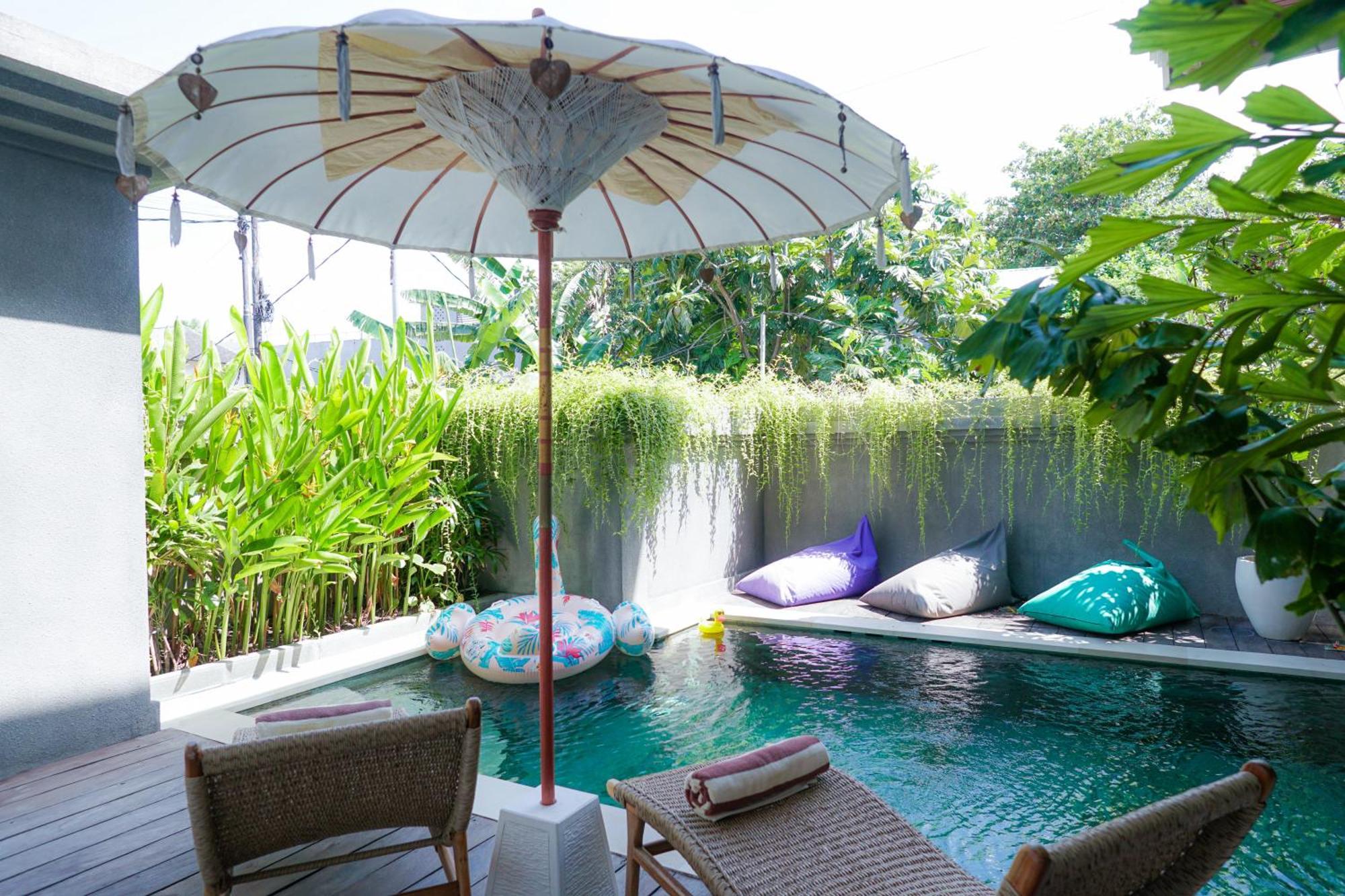 Tropical Beach House Bali Семиняк Екстериор снимка