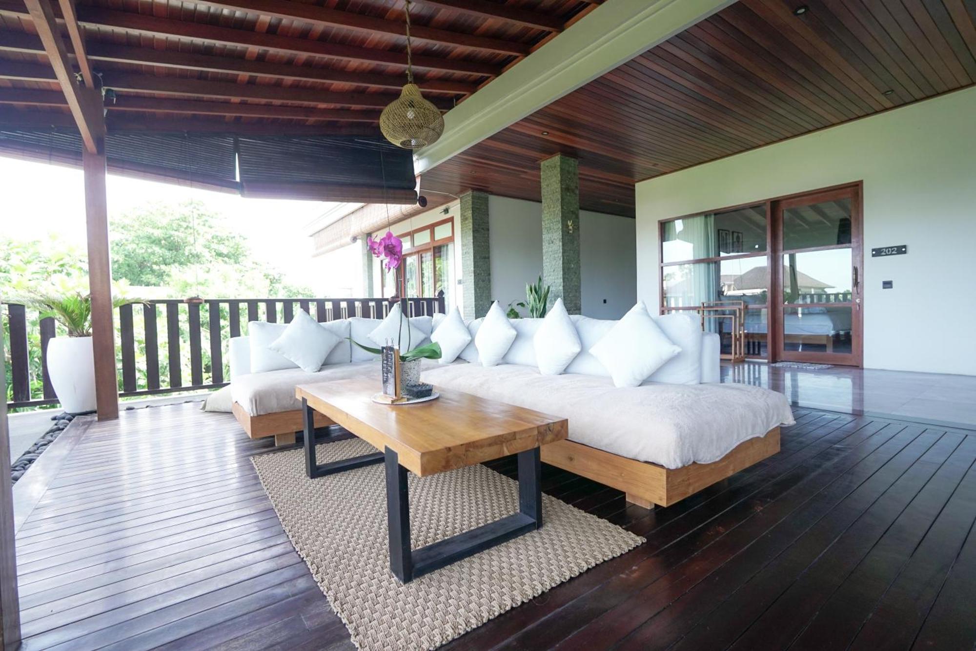 Tropical Beach House Bali Семиняк Екстериор снимка