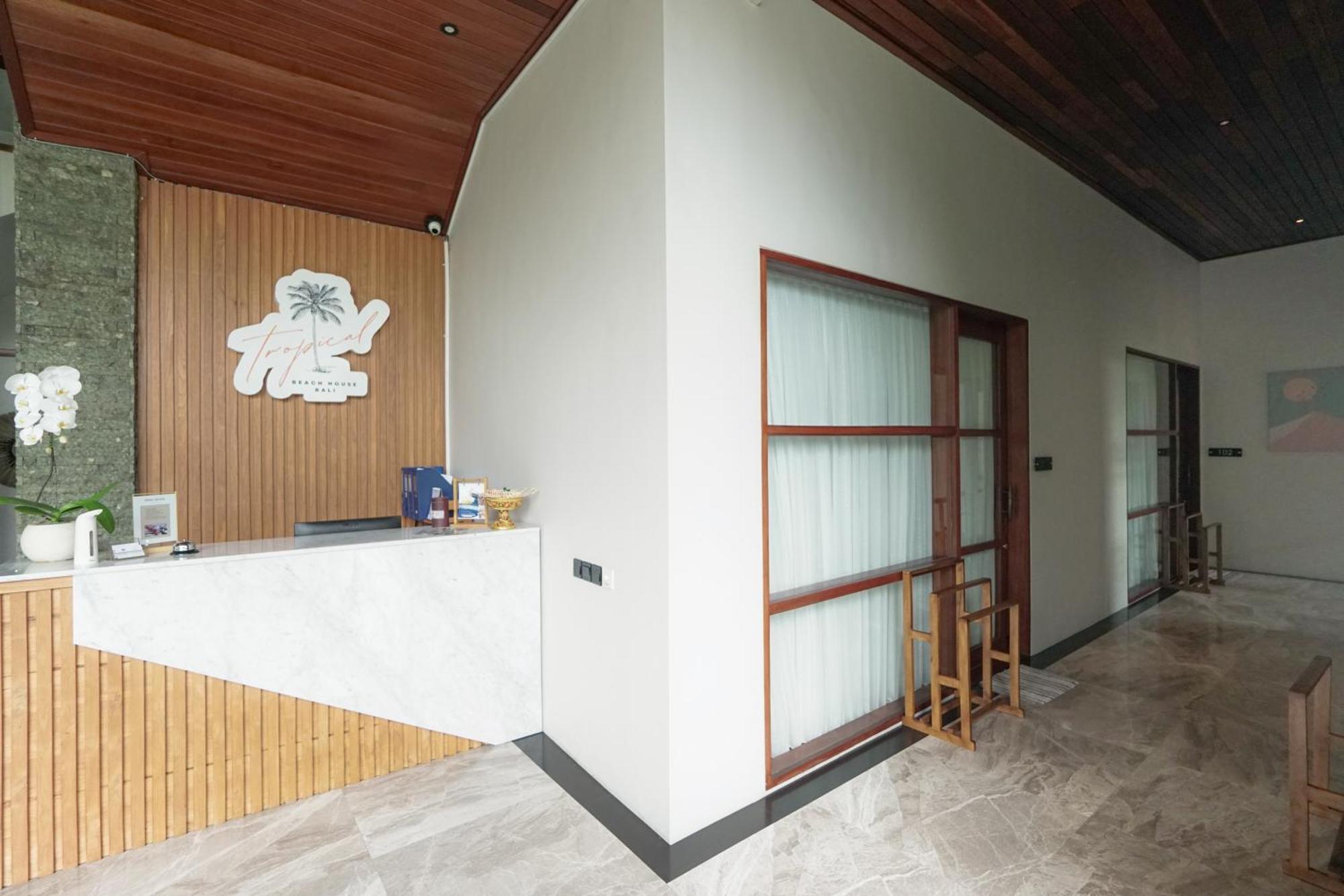 Tropical Beach House Bali Семиняк Стая снимка