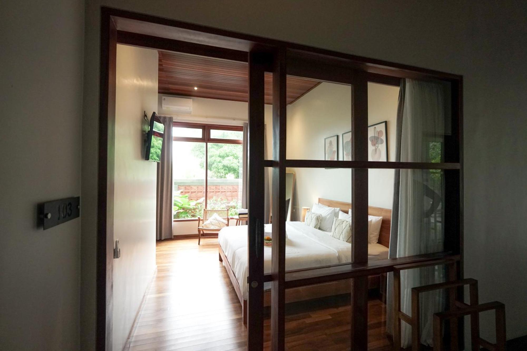 Tropical Beach House Bali Семиняк Стая снимка